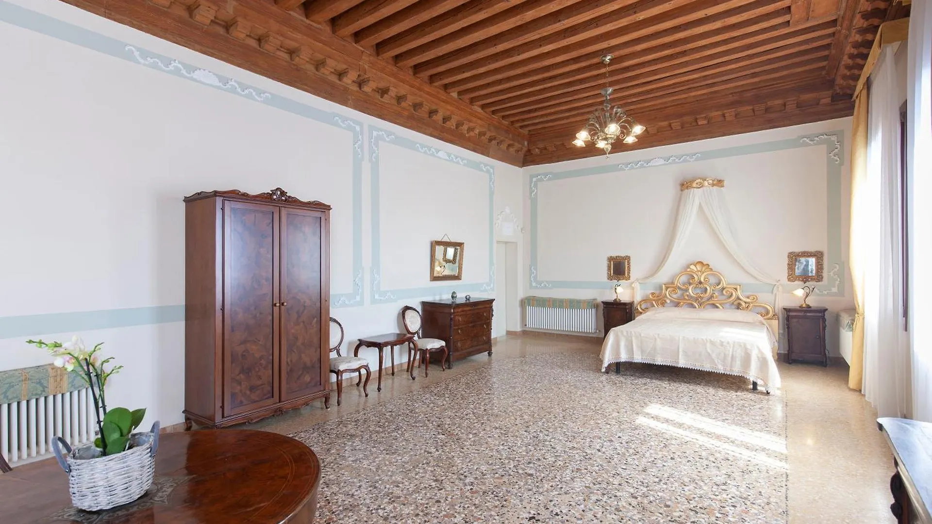 Luxury Apartment Pesaro Papafava Venice